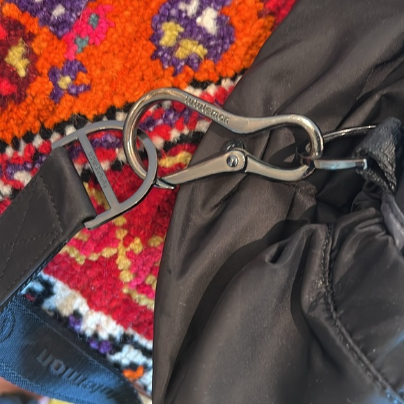 Rare Lululemon workout, yoga or travel bag. - Picture 6 of 13